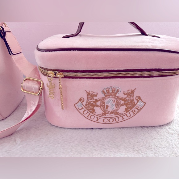 Juicy Couture Powder blush obsession satchel and make up train case - Picture 5 of 11